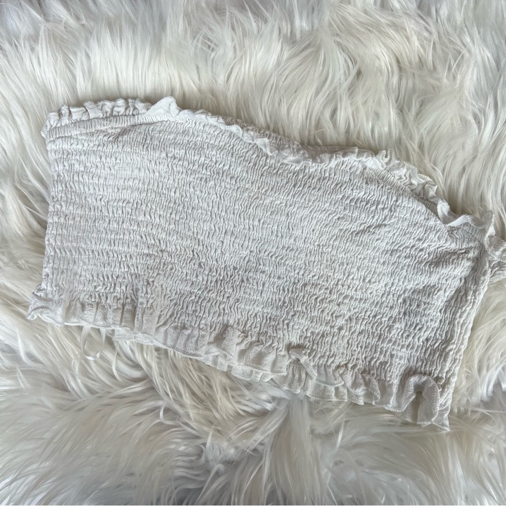 SHEIN White Smocked Lettuce Trim Sweetheart Strapless Crop Top
